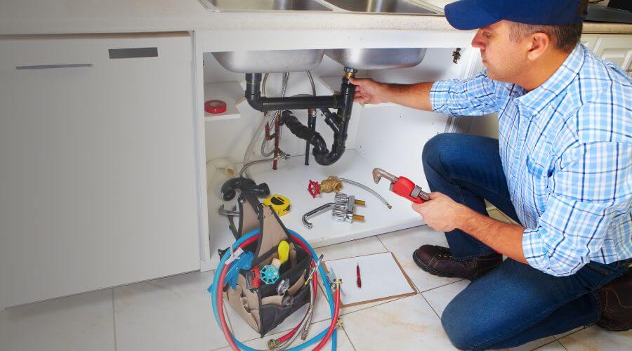 Local tankless water heater installation in Pittsburg, IL
